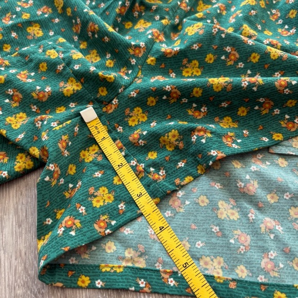 Toad & Co Sun Kissed High Waist Pull On Floral Shorts - Picture 7 of 7